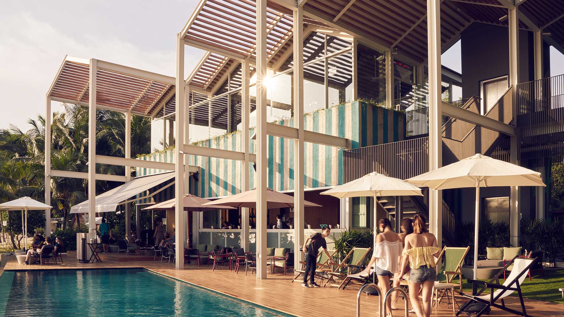 Beach bars to hang out at Sentosa